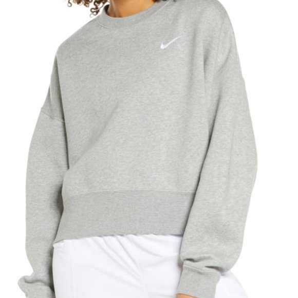 Nike Sweaters - Nike Crewneck Oversized Sweatshirt - BNWT